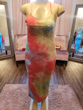 Load image into Gallery viewer, Tie Dye Maxi Dress (plus)